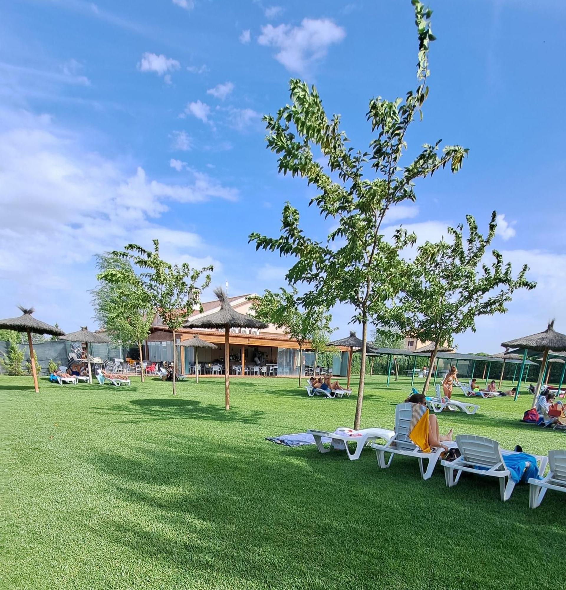 Vila La Casa Del Cipres Aldeamayor de San Martin Pokoj fotografie